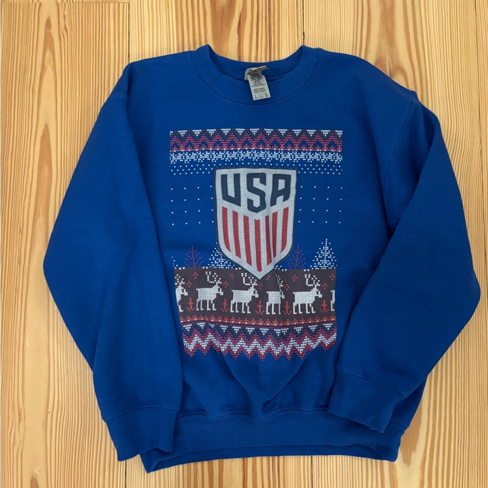 Like New USA Holiday Sweatshirt Youth Size Small